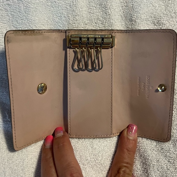 💛Louis Vuitton Epj Keycase💛 - Picture 5 of 5